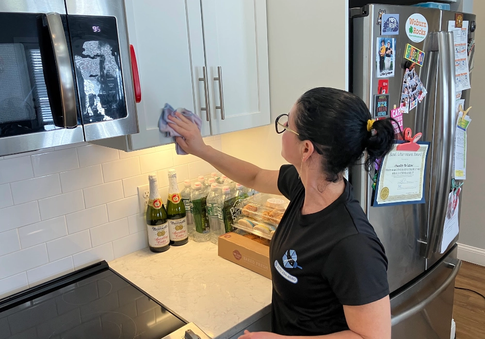 Clean residential kitchen after professional house cleaning service